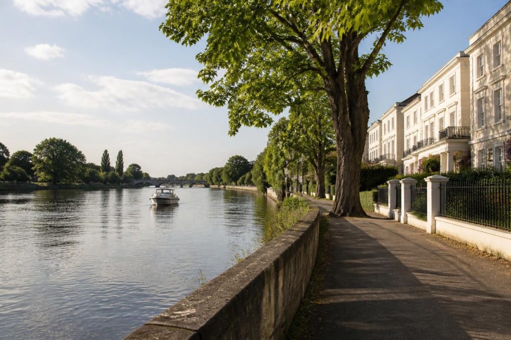 Welcoming riverside neighborhood scene in Richmond upon Thames.